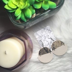 Ivory & Snake Skin Layered